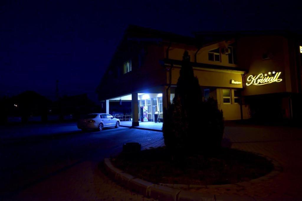 Pensiunea Kristall Tecuci Exterior photo
